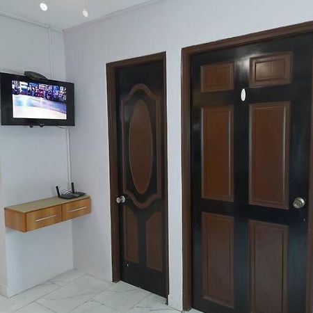 R.4-4 Lindo Estudio Ejecutivo En Area Turistica. Ciudad de Panamá Exterior foto